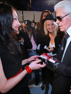 Ѹt׸߸ЬՄg ҊKarl Lagerfeldd^