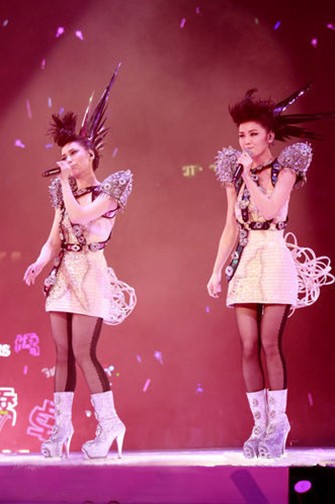 TwinsAЬصǼt^_  韄eꡰsaɡٶȺw