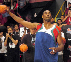 耐克代言人科比亞洲行訪問香港