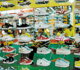 中歐鞋戰(zhàn)“翻盤”期待鞋企抱團(tuán)應(yīng)對(duì)