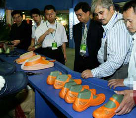 ʯ{Ь󿿡ԒZ(qun)A(dng)