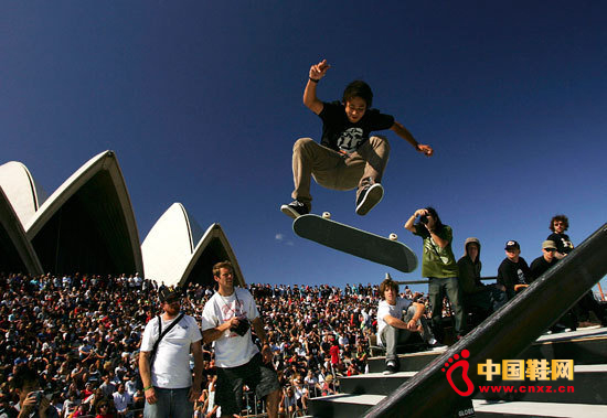 鞋企特步2011CX中國極限賽總決賽開打