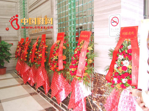 廣州雅迪女鞋2012“絢•葩”春季演示會圓滿落幕