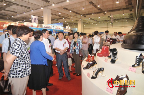 2012青島6月皮革鞋機鞋材展喜獲青島市人民政府主辦
