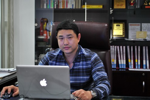 ⽛I 佭˗U  LӡBֹ˾ 