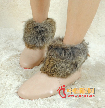 蝴蝶結與毛毛是扮靚最時尚的單品