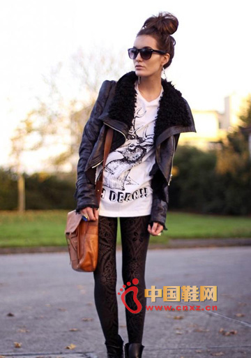 羊羔絨大翻領(lǐng)皮夾克