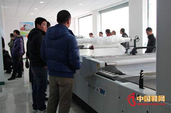 和鷹產品展示 吸引大量客戶參觀