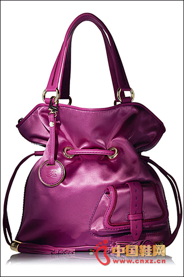 經典款抽帶水桶包