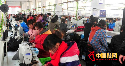 安踏集團副總裁官賴世賢到我區考察安踏產業園項目建設(2)