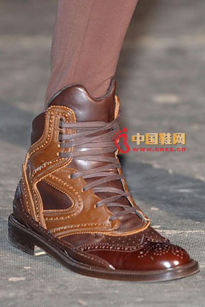 Givenchy 2012ﶬtɫЬֹ@cY