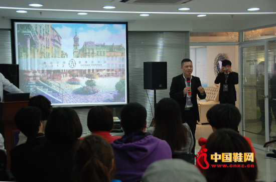 雅迪2012夏季新品發(fā)布會(huì)圓滿落幕(2)