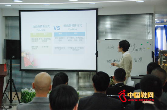 雅迪2012夏季新品發(fā)布會(huì)圓滿落幕(3)