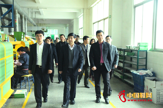 晉江領導走訪卡西龍(1)