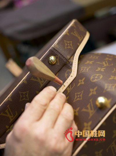 路易·威登手工藝皮具制造揭秘