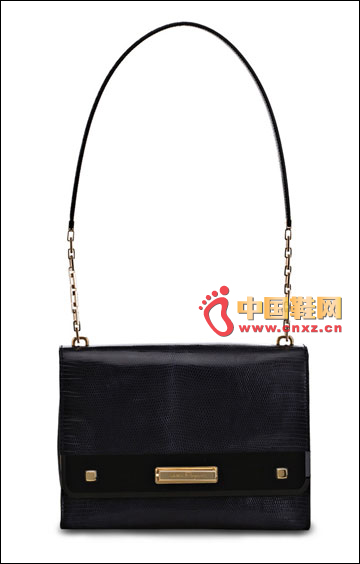 深藍(lán)色經(jīng)典款翻蓋單肩包