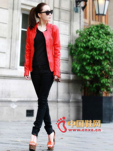 李小璐 紅色皮衣