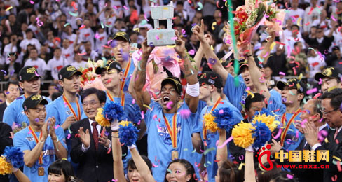 CBA熱讓安踏賺得盆滿缽滿 閩體育品牌移情國內賽事