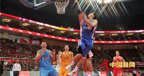 國內運動品牌CBA天價商戰剛剛開始