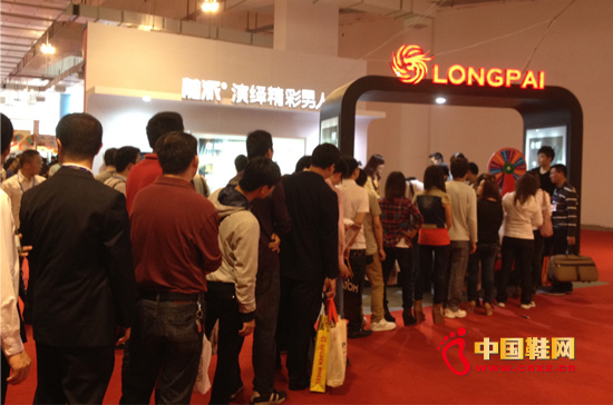 龍派展位同樣受到歡迎