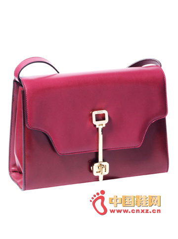 深紅色翻蓋斜跨包優(yōu)雅有女人味