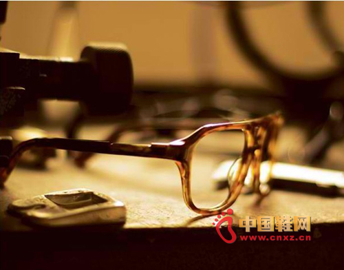 ߰ʮĽ䣬Raen OpticsBlackmarketƳ2012¿īRϵ