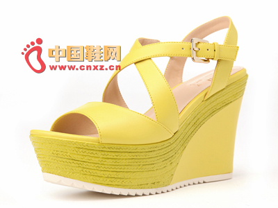 交叉綁帶拼接坡跟厚底涼鞋