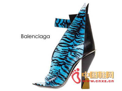 Balenciaga 魚嘴短靴
