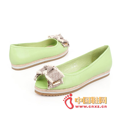 Ƥ~¸ŮЬ¾Gɫµɫ{ʬF˵Ě|