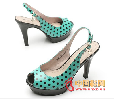 本款美鞋華麗轉身,蛻變出活潑的年輕氣息