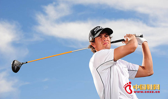 阿迪達斯集團成功地完成對美國高爾夫品牌亞當斯高爾夫的收購