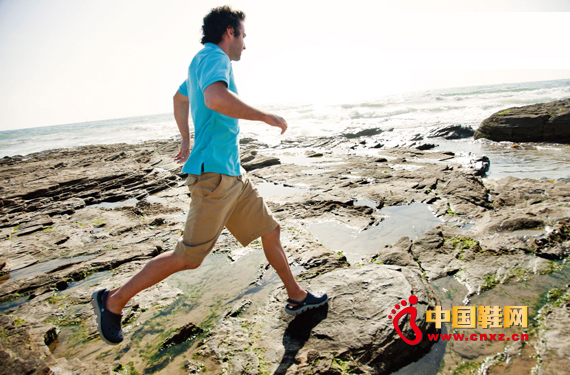 國內戶外用品行業處于高速成長初期