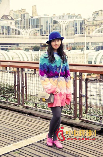 長(zhǎng)款彩虹裝