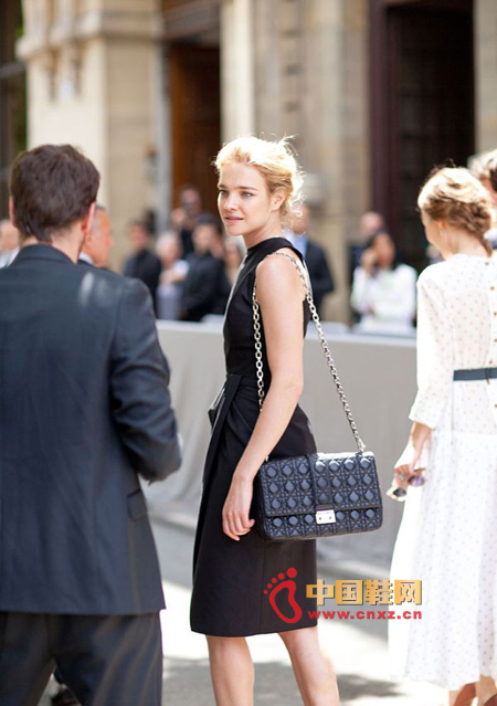 Сȹɫ朗lqWձʽăš