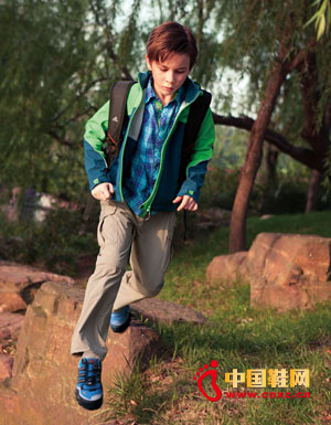 賽丹狐青少年戶外裝備出爐