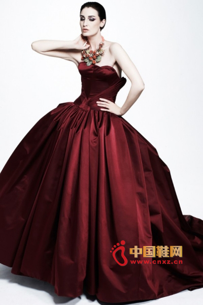 Zac Posen l2013ȼϵУm~