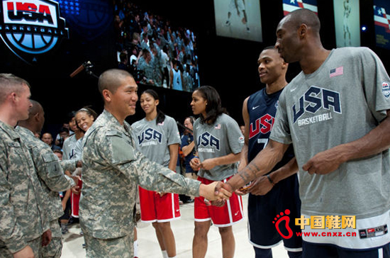 耐克與美國籃球隊共同舉辦的“軍隊籃球”活動在耐克世界籃球嘉年華舉行