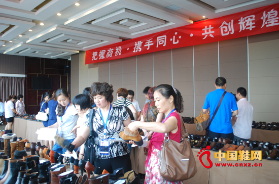 老爺車2012年秋冬新品發布會現場