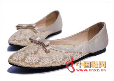 裸色蕾絲公主鞋