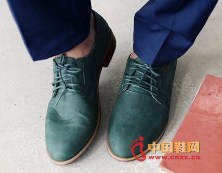 ɫ{ЬӣҲǷǳȻһ״