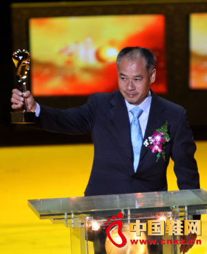 李寧鎖定核心市場 因勢利導調整策略