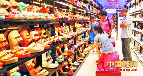 行業分析:運動品牌轉攻時尚休閑領域